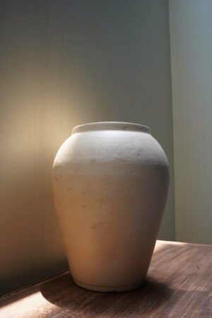 Beige Vessel
