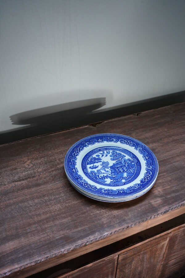 Set of 4 Plates - Image 2