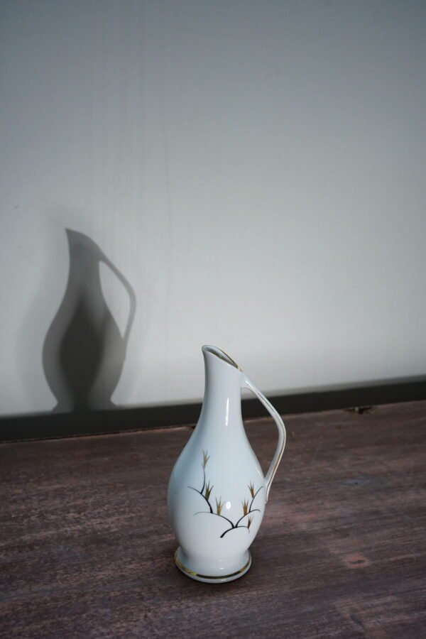 Classic Bud Vase